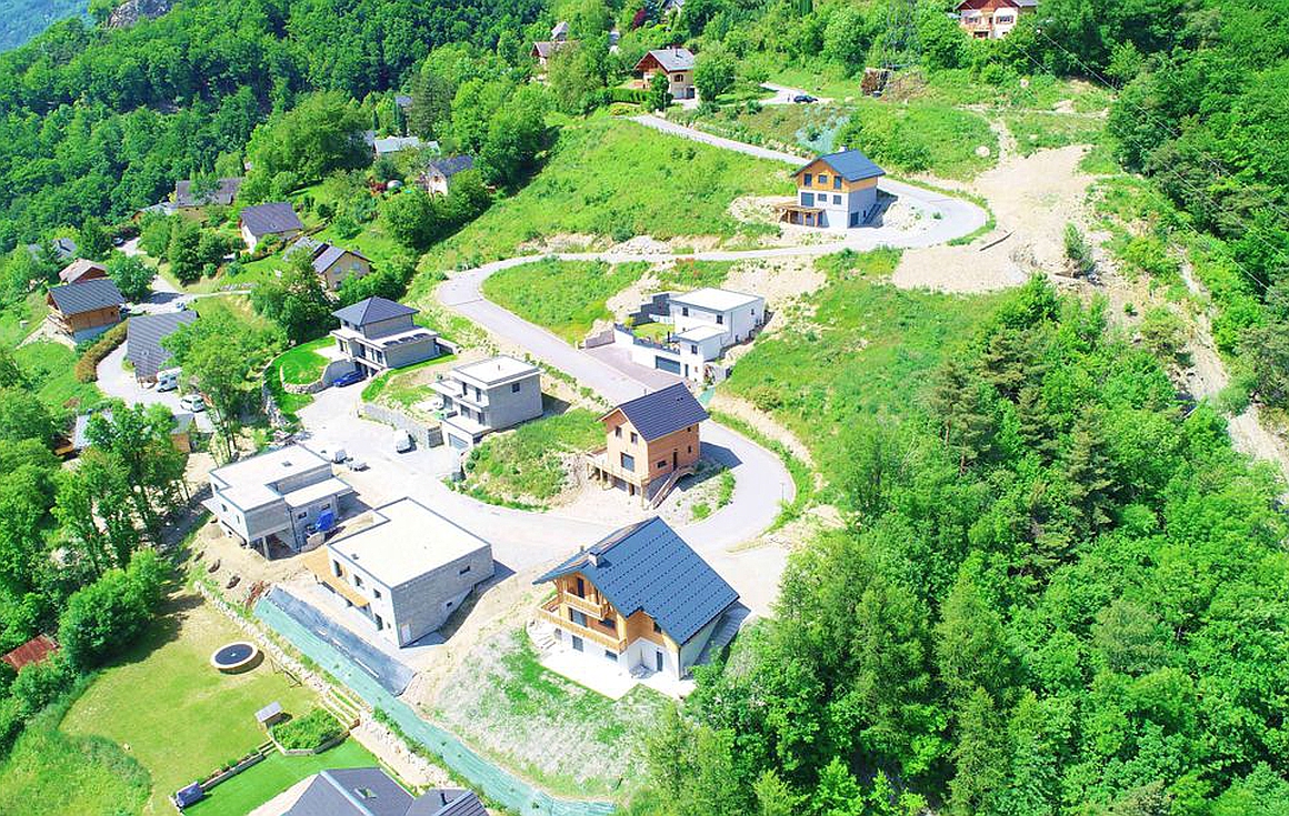 The site of the new houses for sale