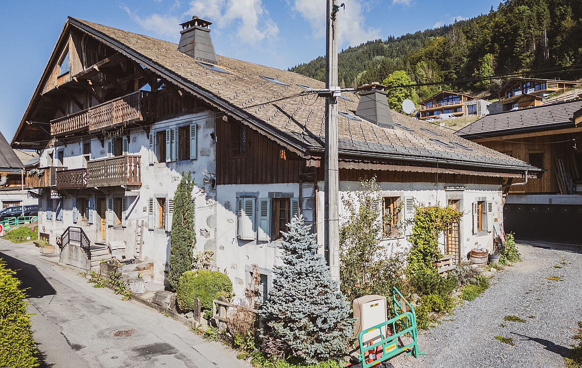 Morzine farmhouse for sale