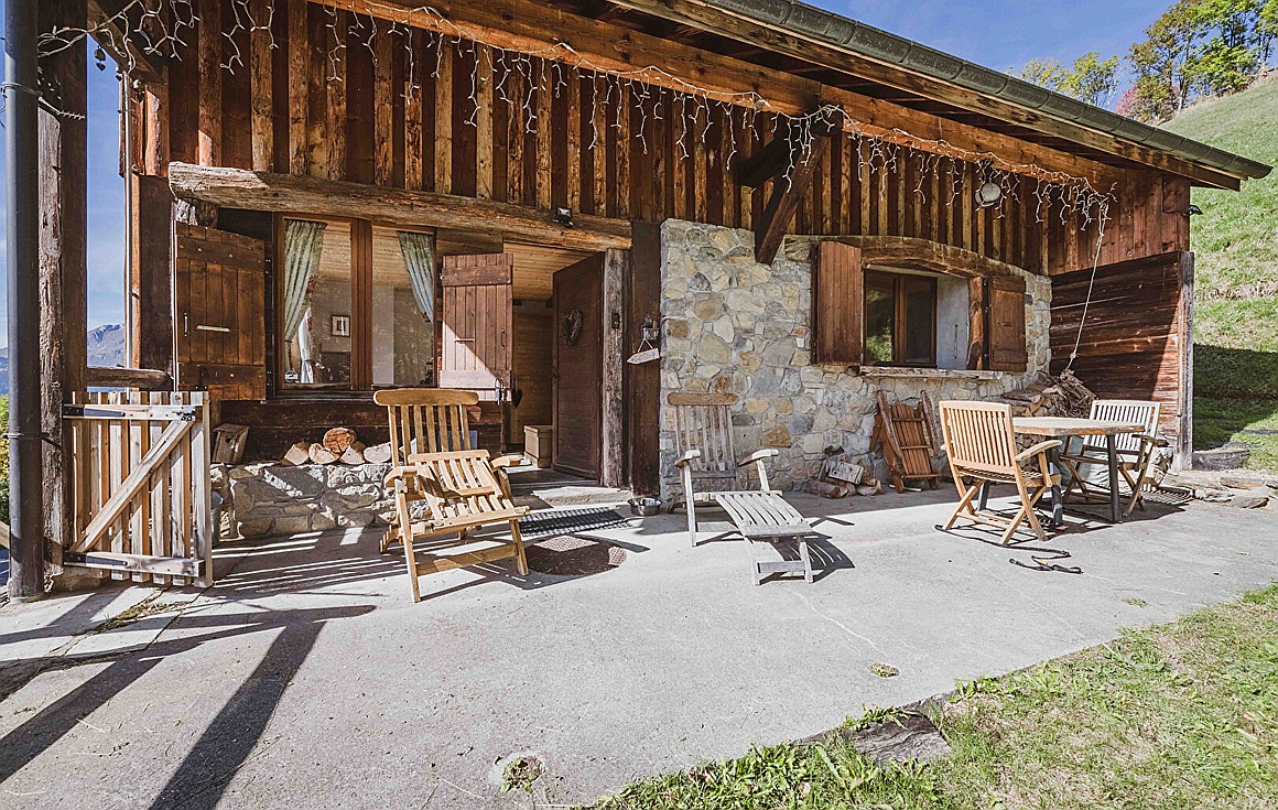 Morzine farmhouse for sale