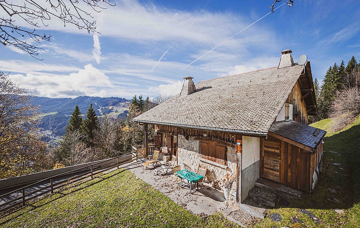 Morzine farmhouse for sale