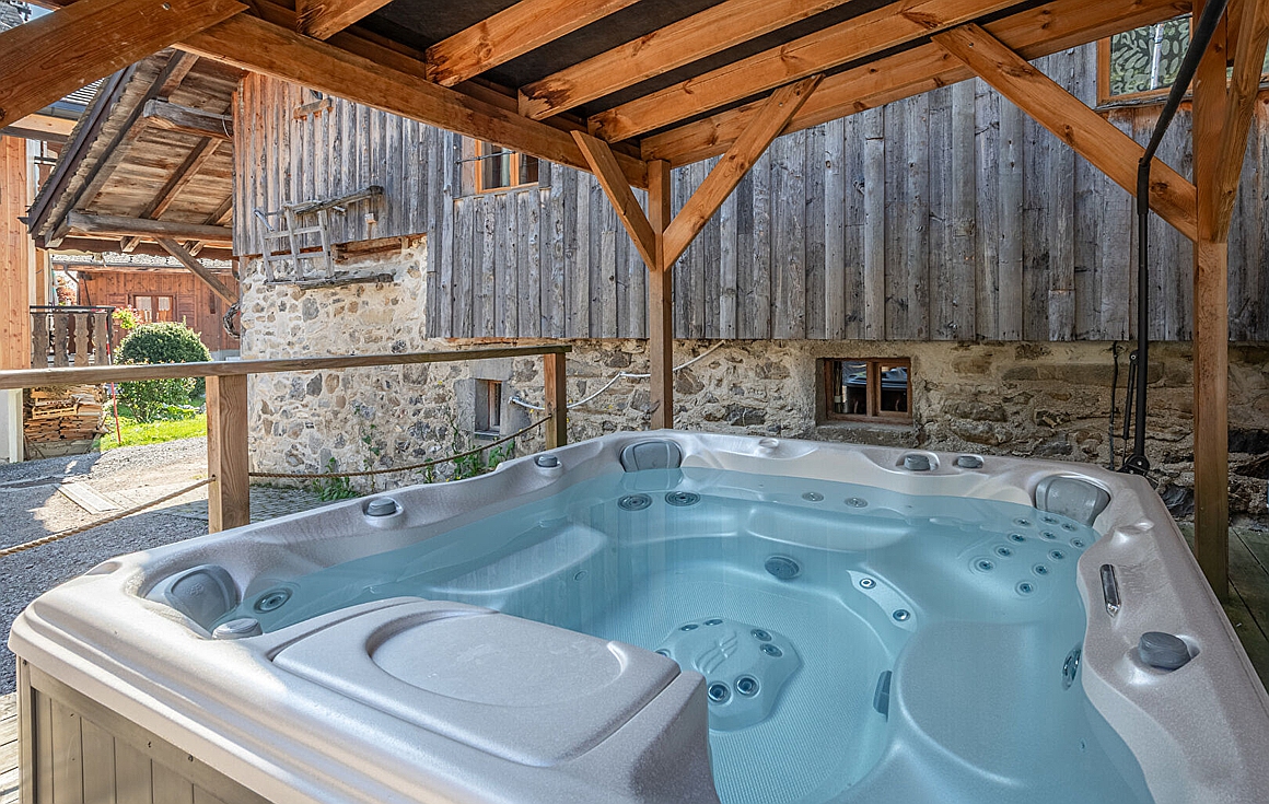 Morzine farmhouse for sale