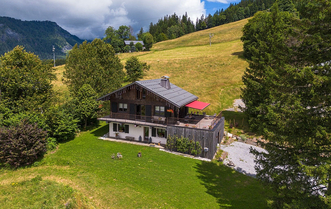 Notre Dame de Bellecombe chalet for sale