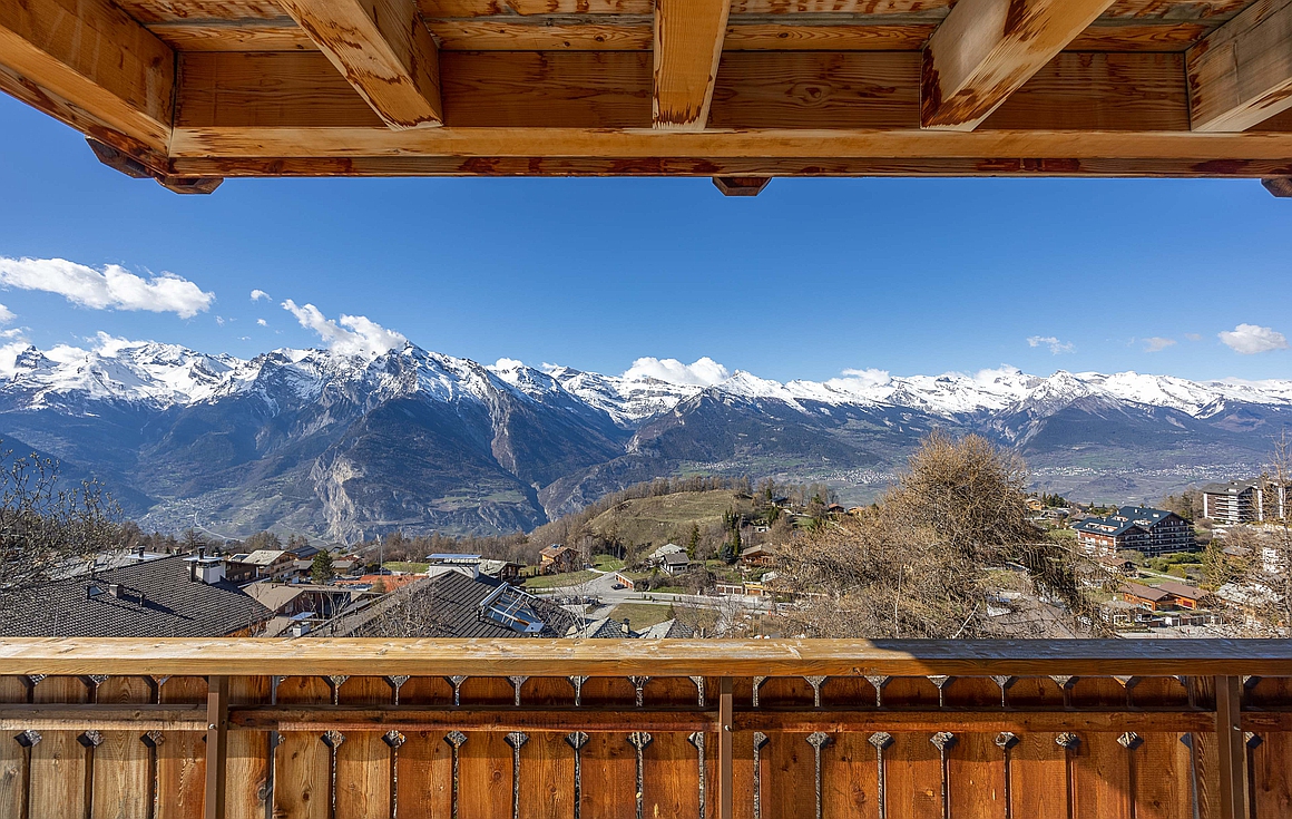 View from the apartment for sale in Nendaz