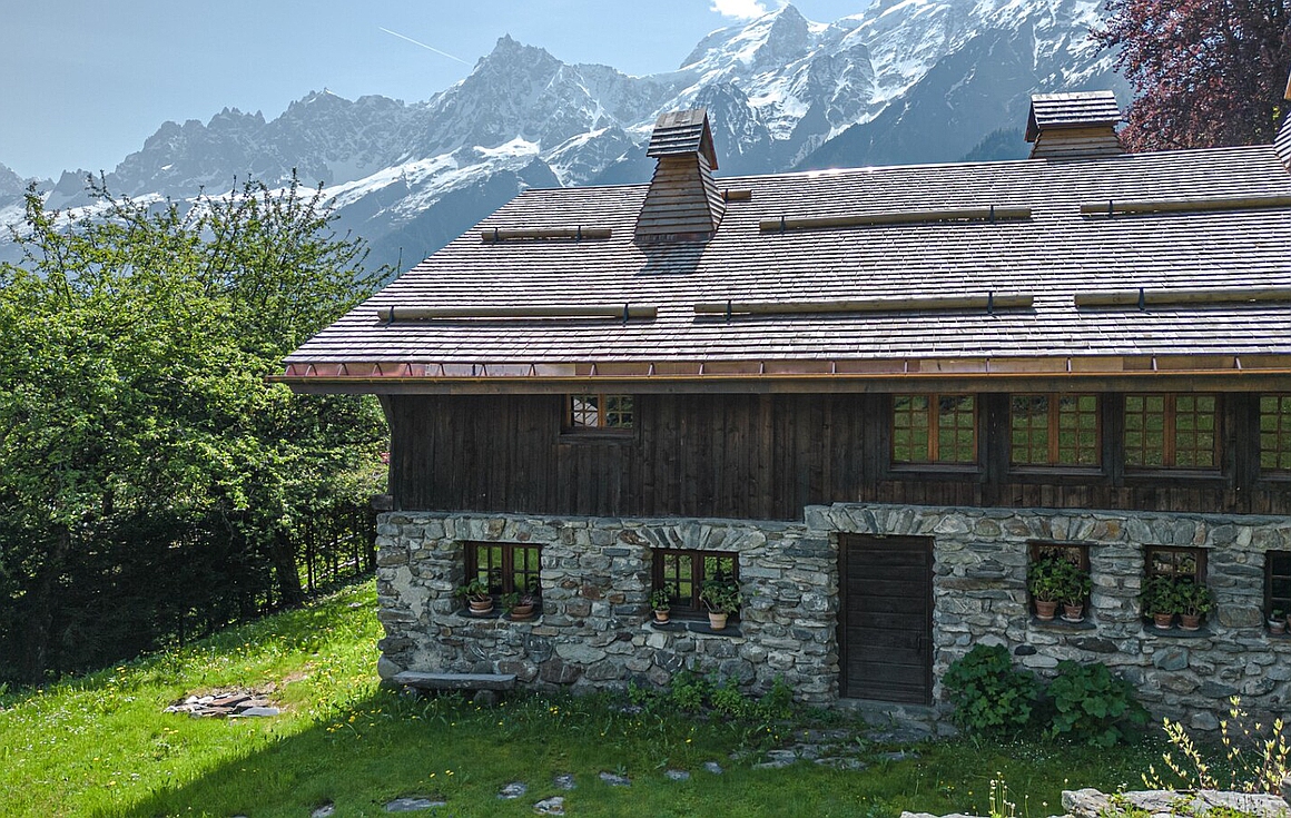 Exterior of chalet in Les Houches