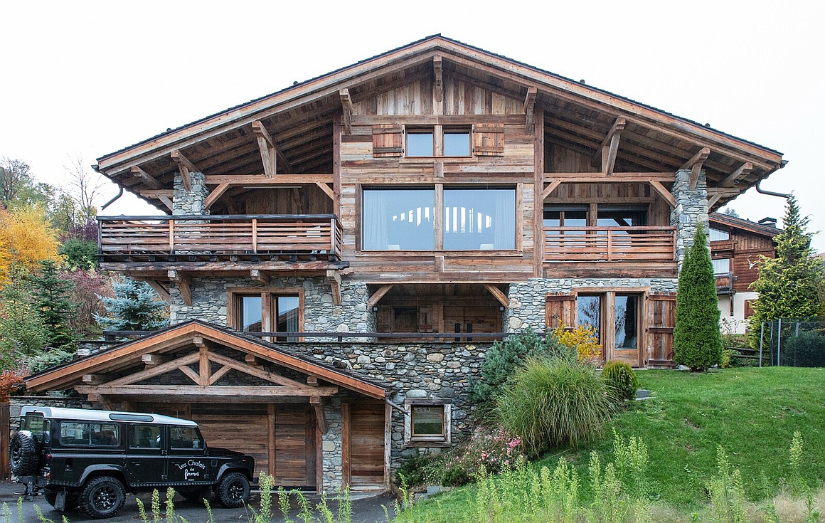 Exterior of chalet for sale in Combloux