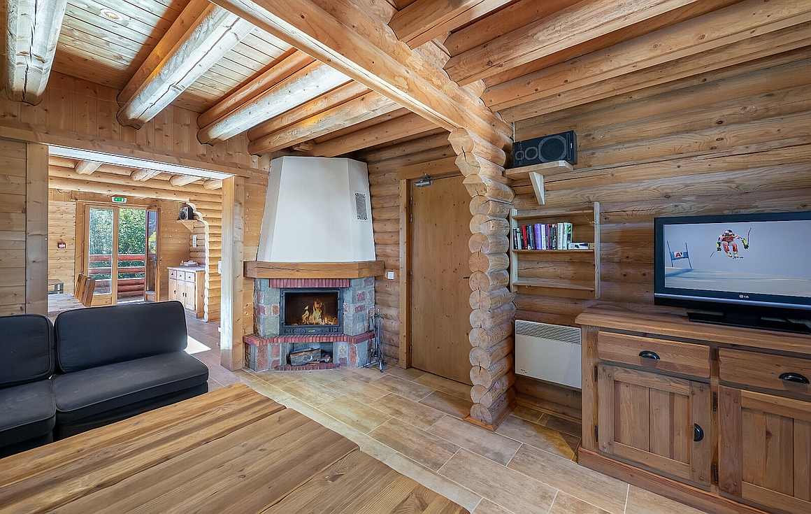 Interior of chalet for sale in La Tania